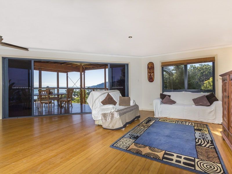 27 Nautilus Drive, Tangalooma QLD 4025