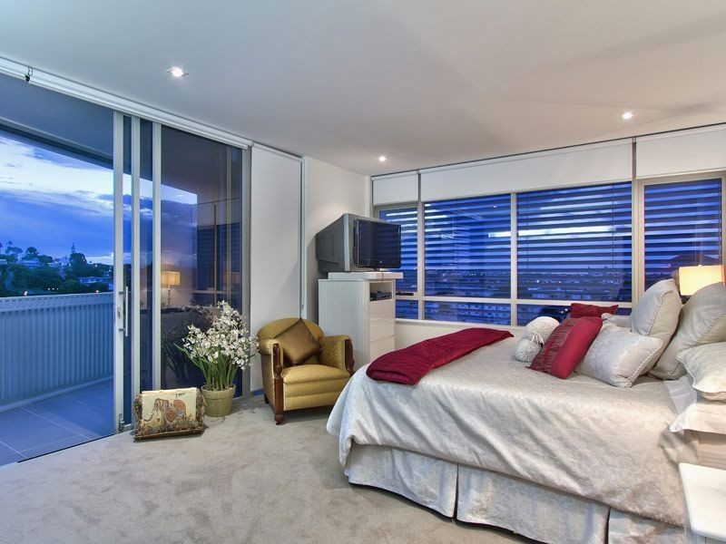 1071/1 Newstead Terrace, Newstead QLD 4006