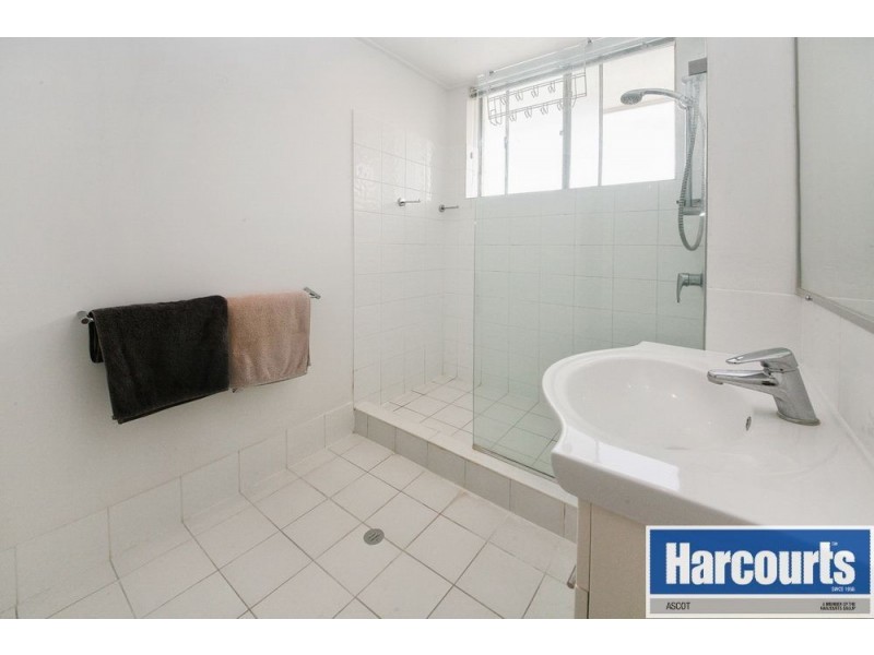 6/82 Charlton Street, Ascot QLD 4007