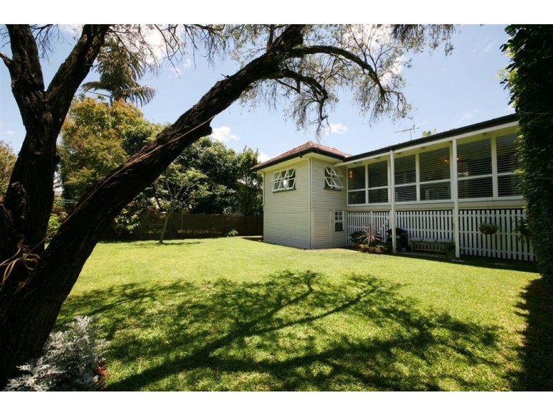 23 Lukin Street, Clayfield QLD 4011