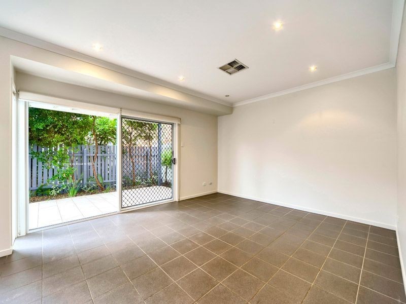 16 Hants Street, Hamilton QLD 4007