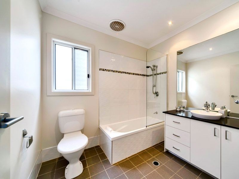 16 Hants Street, Hamilton QLD 4007