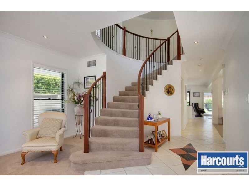 18 Bowman Street, Hendra QLD 4011