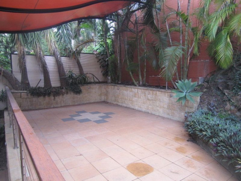 5 Arran Ave, Hamilton QLD 4007