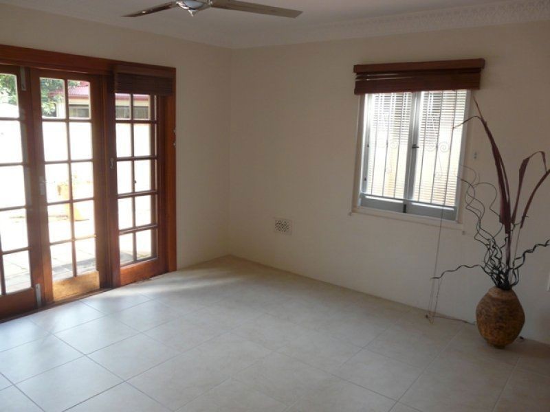 5 Arran Ave, Hamilton QLD 4007