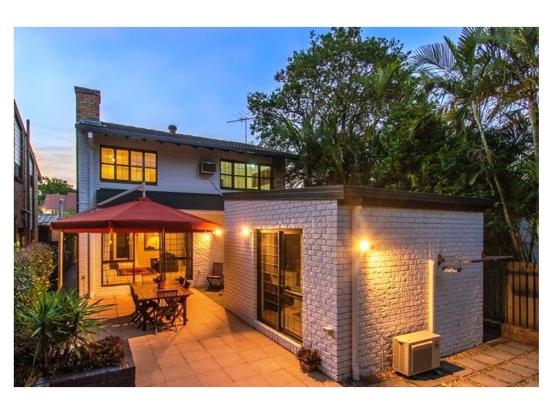 39 Sparkes Avenue, Hamilton QLD 4007