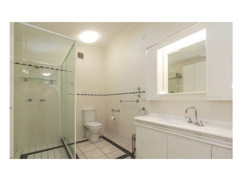 39 Sparkes Avenue, Hamilton QLD 4007
