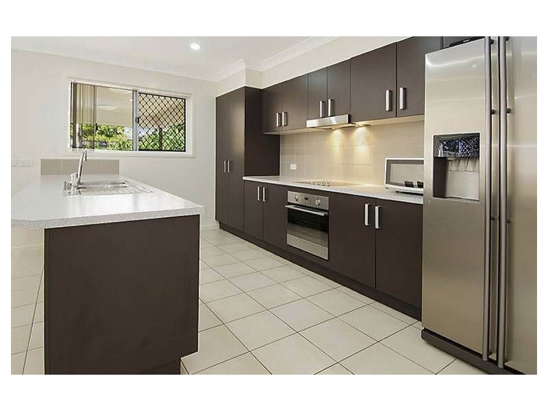 56 Serpentine Rd, Pinkenba QLD 4008