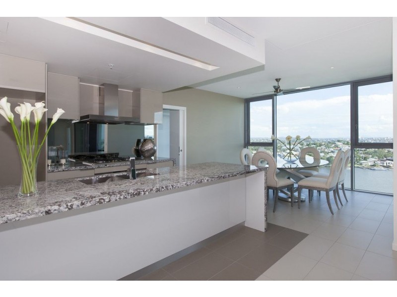 31702/8 Harbour Road, Hamilton QLD 4007