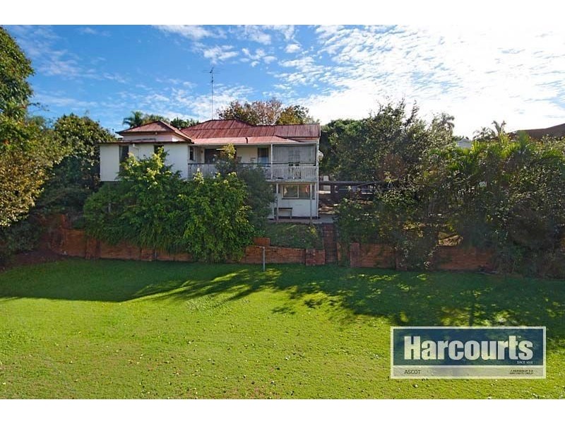 37 Riverton Street, Clayfield QLD 4011