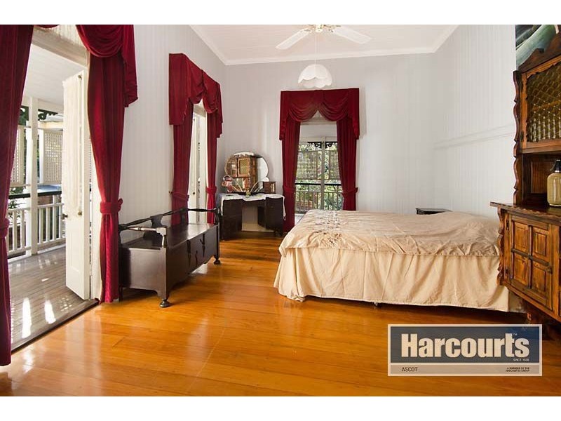 37 Riverton Street, Clayfield QLD 4011