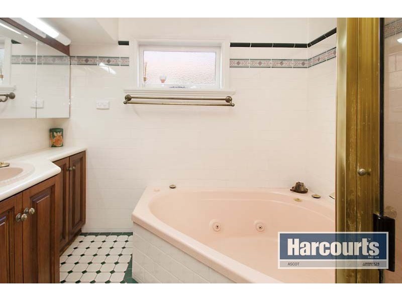 37 Riverton Street, Clayfield QLD 4011