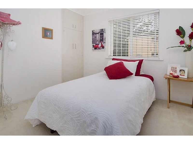 2/9 Rossiter Parade, Hamilton QLD 4007