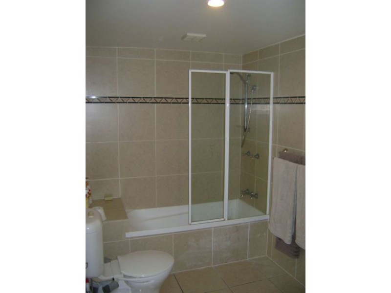 8/47 – 49 Racecourse Road, Hamilton QLD 4007