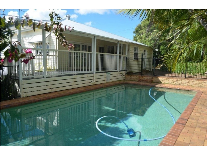 21 Joynt Street, Hamilton QLD 4007