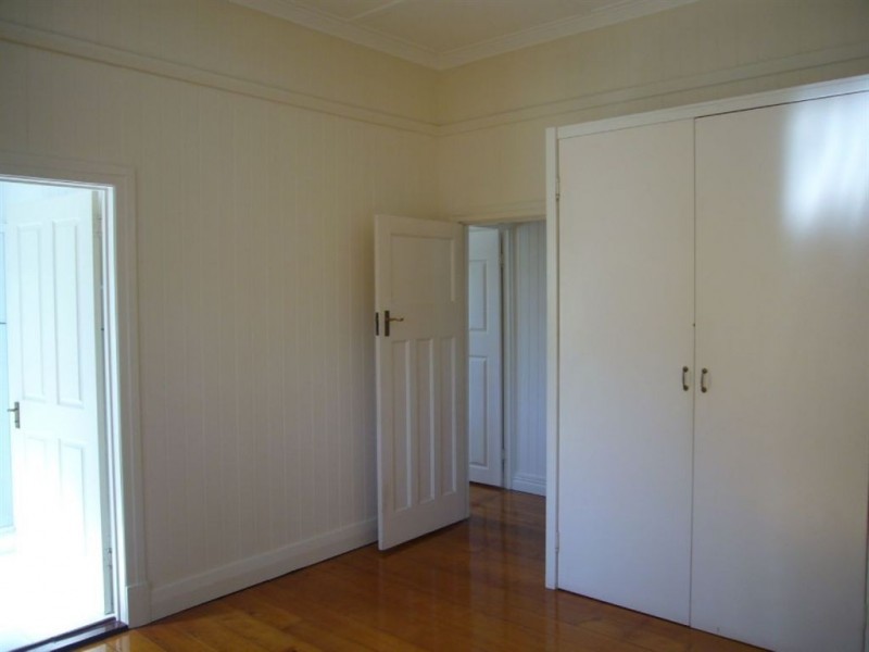 21 Joynt Street, Hamilton QLD 4007