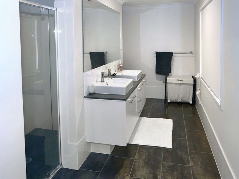 8 Grant Street, Hendra QLD 4011