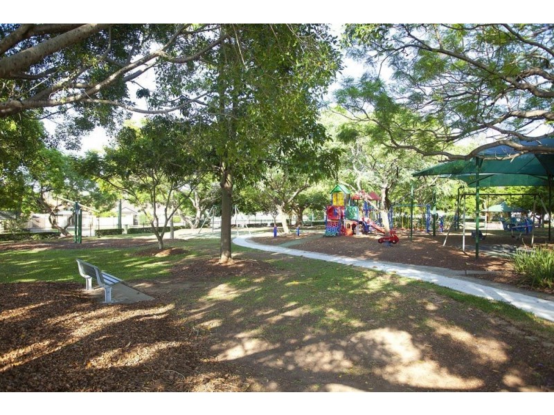 24 McIntyre Street, Hendra QLD 4011