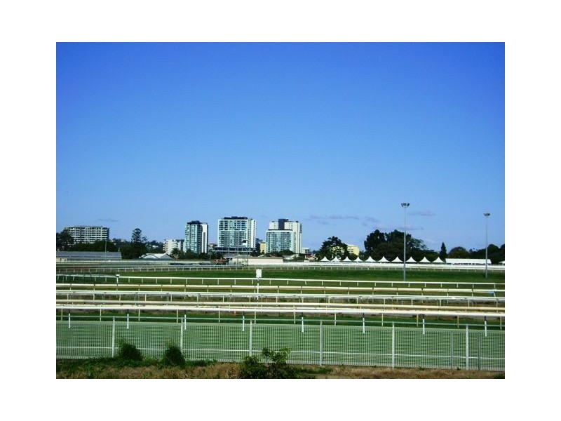 60 Mein Street, Hendra QLD 4011