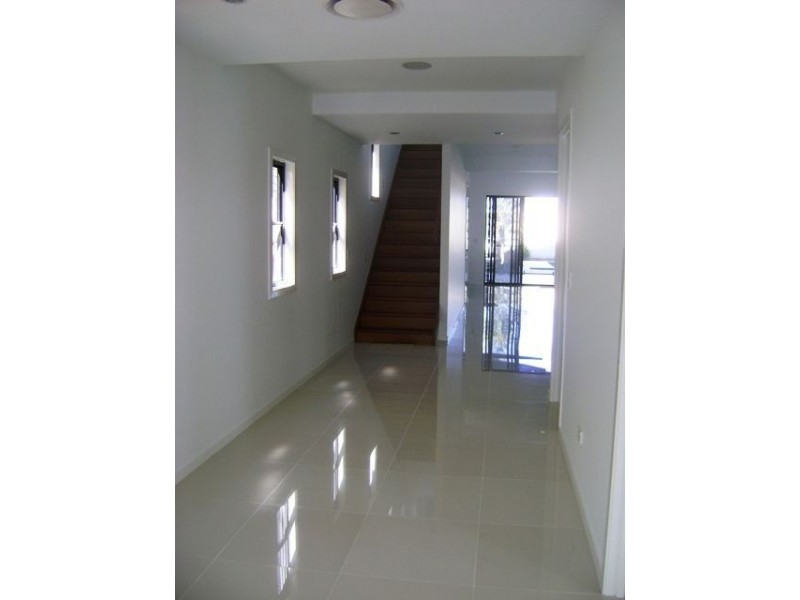 60 Mein Street, Hendra QLD 4011