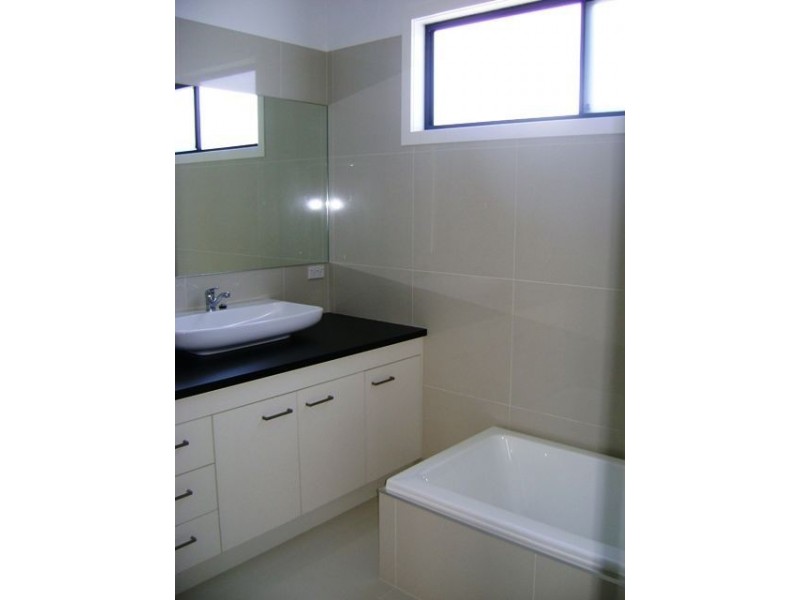 60 Mein Street, Hendra QLD 4011