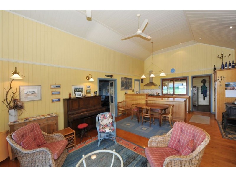 420 Glamorganvale-Lowood Road, Glamorgan Vale QLD 4306