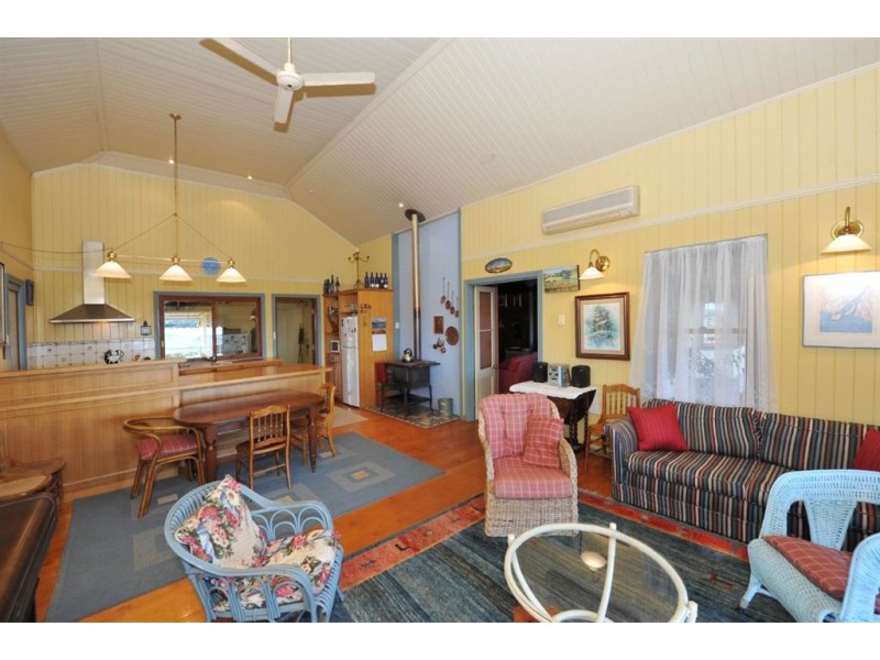 420 Glamorganvale-Lowood Road, Glamorgan Vale QLD 4306