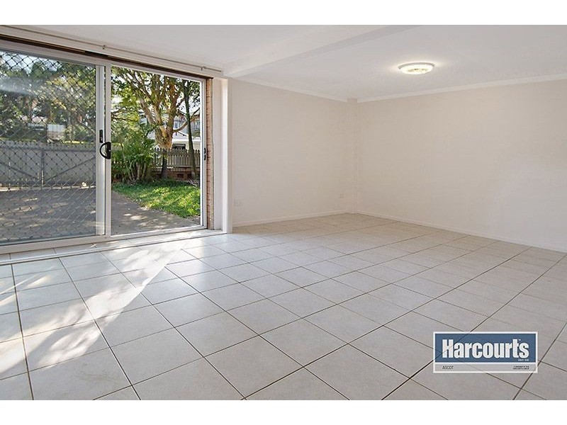 2/19 Hopetoun Street, Ascot QLD 4007