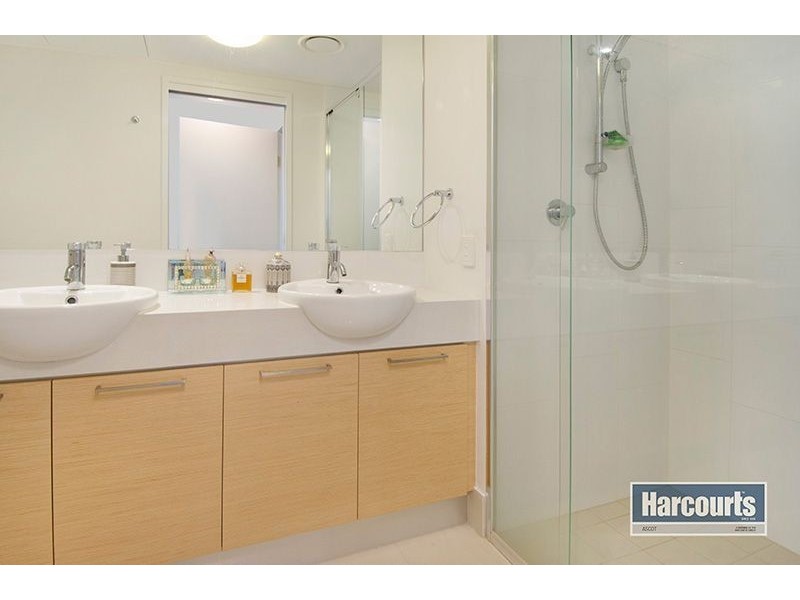 20408/8 Hercules Street, Hamilton QLD 4007