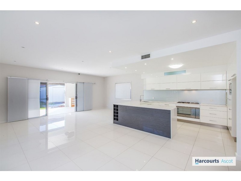 38 School Street, Hendra QLD 4011