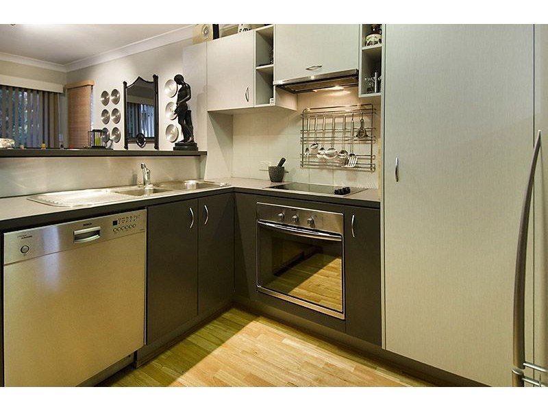 23 Blake Street, Wooloowin QLD 4030