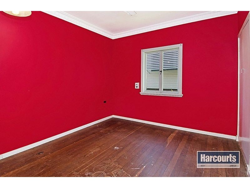 208 Hamilton Road, Wavell Heights QLD 4012