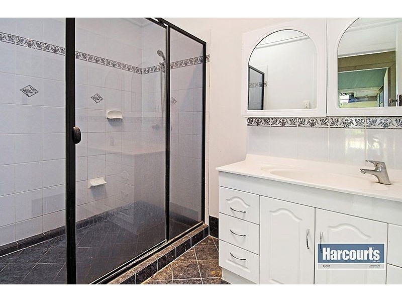 208 Hamilton Road, Wavell Heights QLD 4012