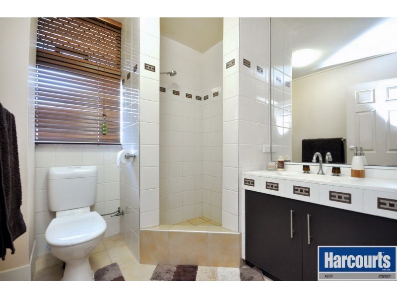 17/256 Kingsford Smith Drive, Hamilton QLD 4007