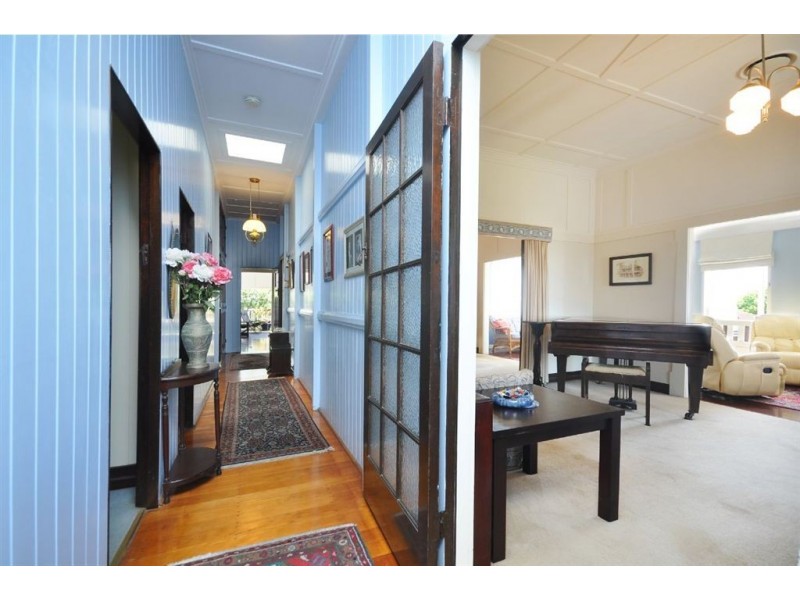 4 Kinmond Avenue, Wavell Heights QLD 4012