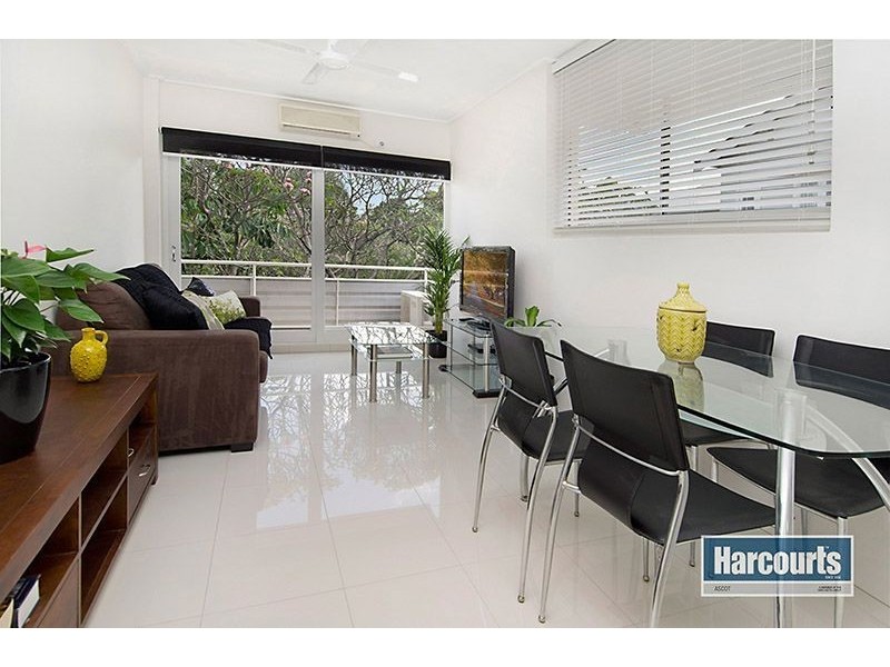 8/36 Alexandra Road, Ascot QLD 4007