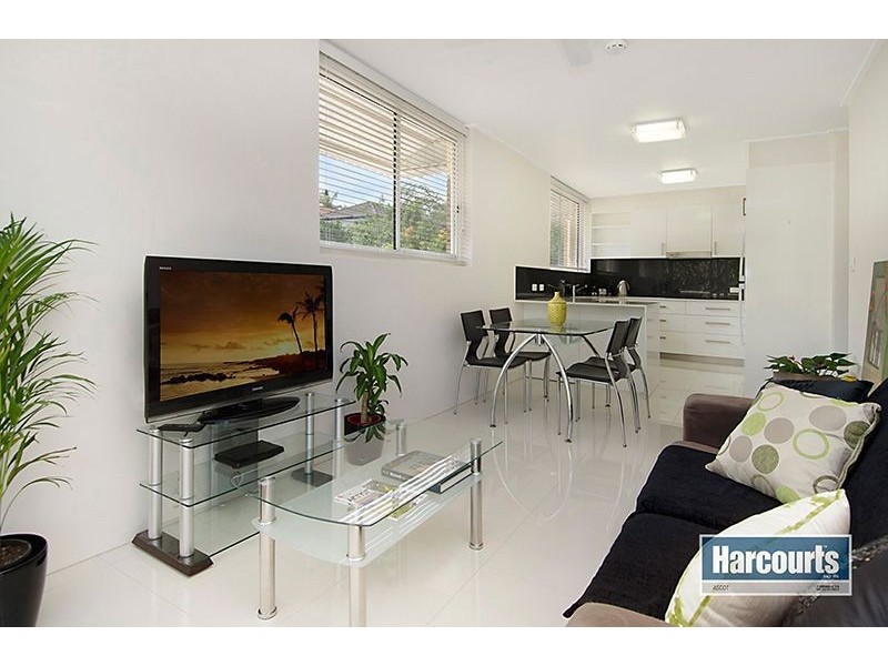 8/36 Alexandra Road, Ascot QLD 4007