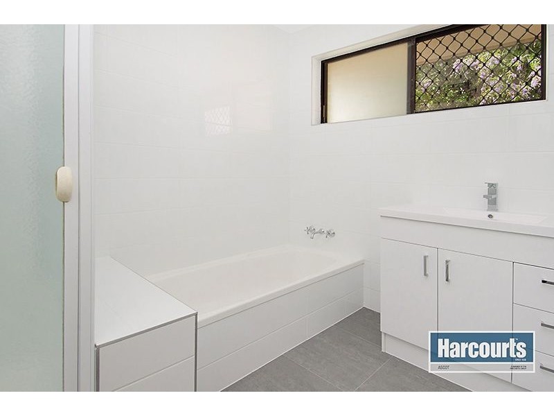 27 Hawbridge Street, Carseldine QLD 4034