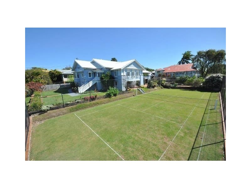 4 Kinmond Avenue, Wavell Heights QLD 4012