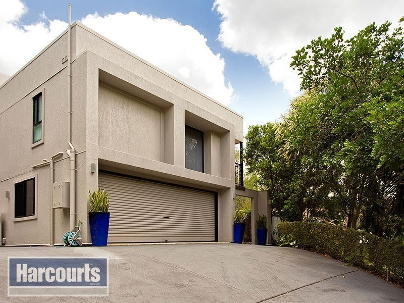 13 Wollundry Place, The Gap QLD 4061