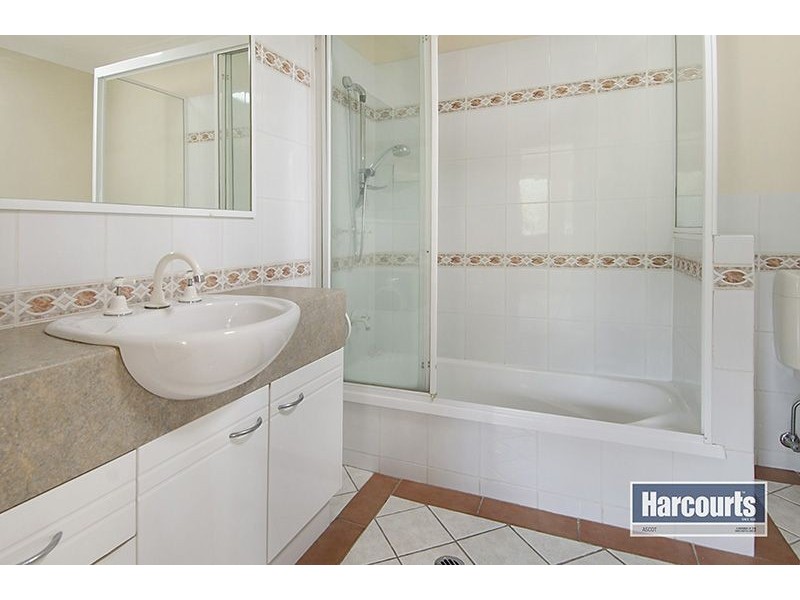 4/11 Tufnell Street, Nundah QLD 4012