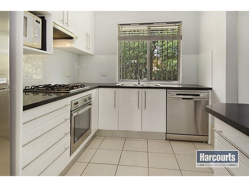 1/9 Rossiter Parade, Hamilton QLD 4007