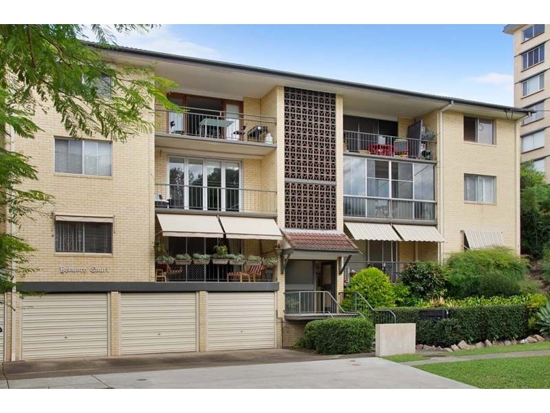 1/9 Rossiter Parade, Hamilton QLD 4007