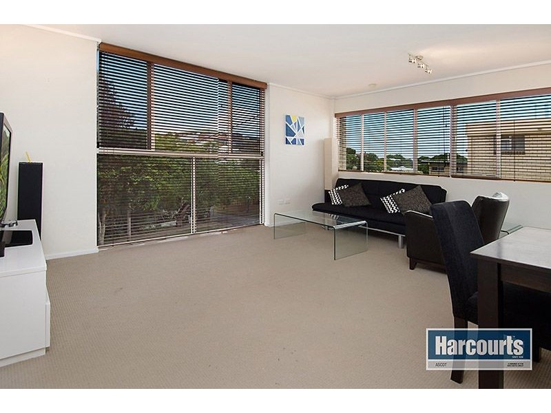 2/37 Reeve Street, Clayfield QLD 4011