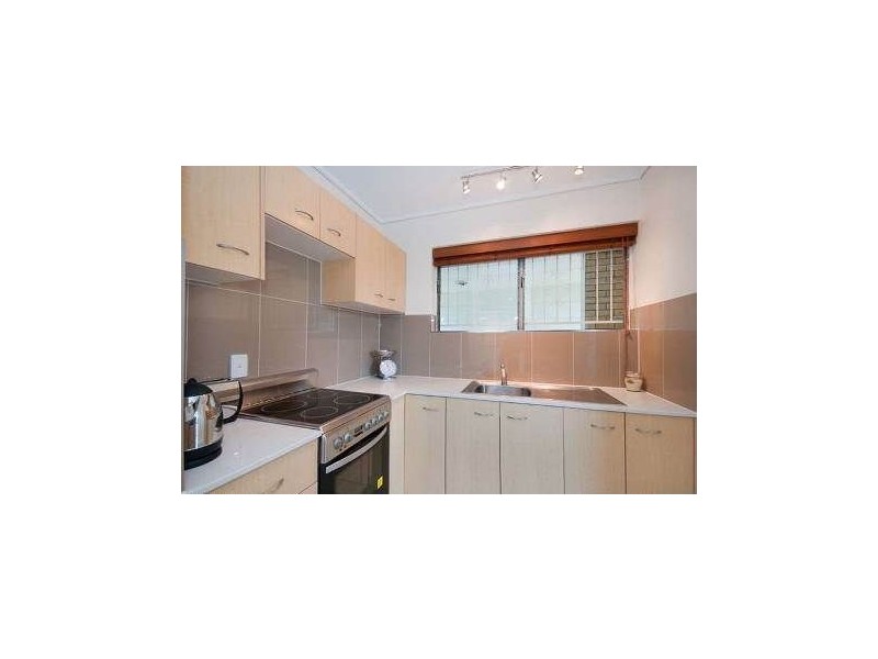 2/37 Reeve Street, Clayfield QLD 4011