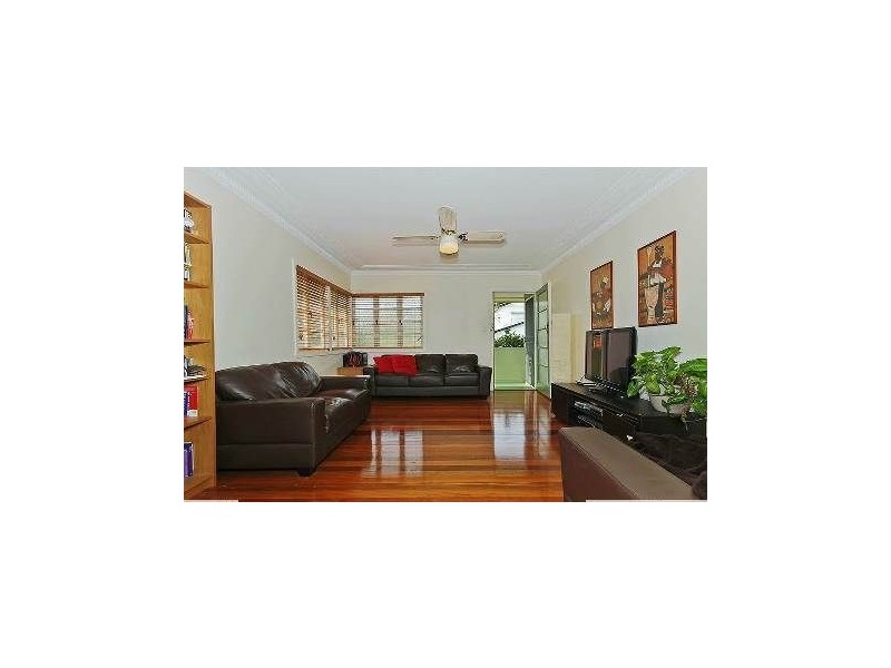 14 Woodville Street, Hendra QLD 4011