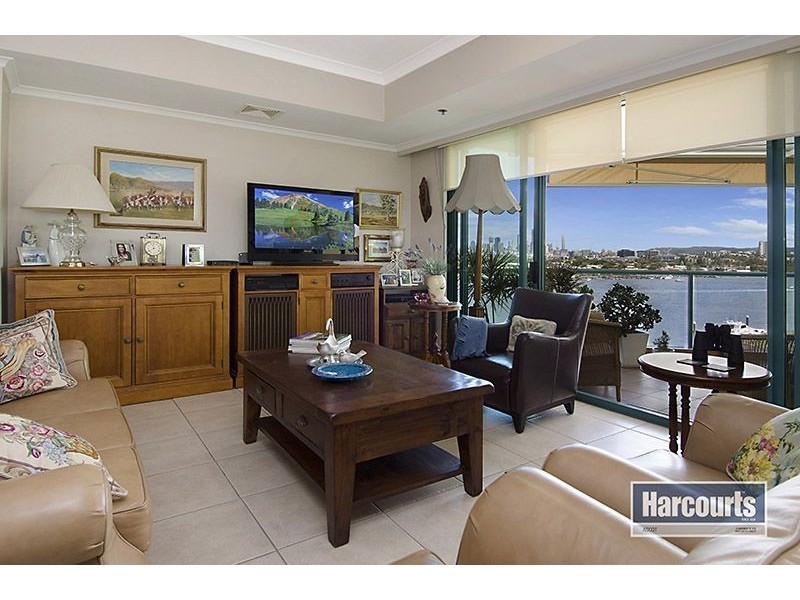 28/11 Harbour Road, Hamilton QLD 4007