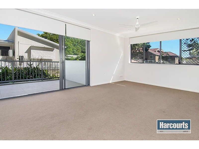 4/32 Windsor Street, Hamilton QLD 4007