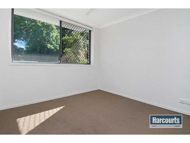 4/32 Windsor Street, Hamilton QLD 4007