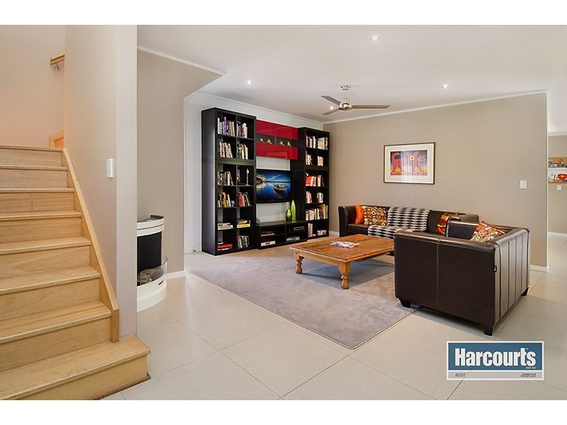 64 Clarke Street, Hendra QLD 4011